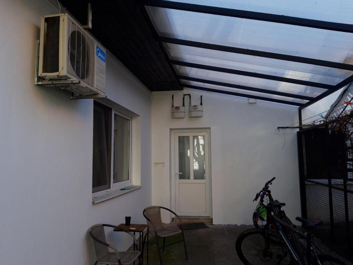 Apartment Eurho Osijek Bagian luar foto