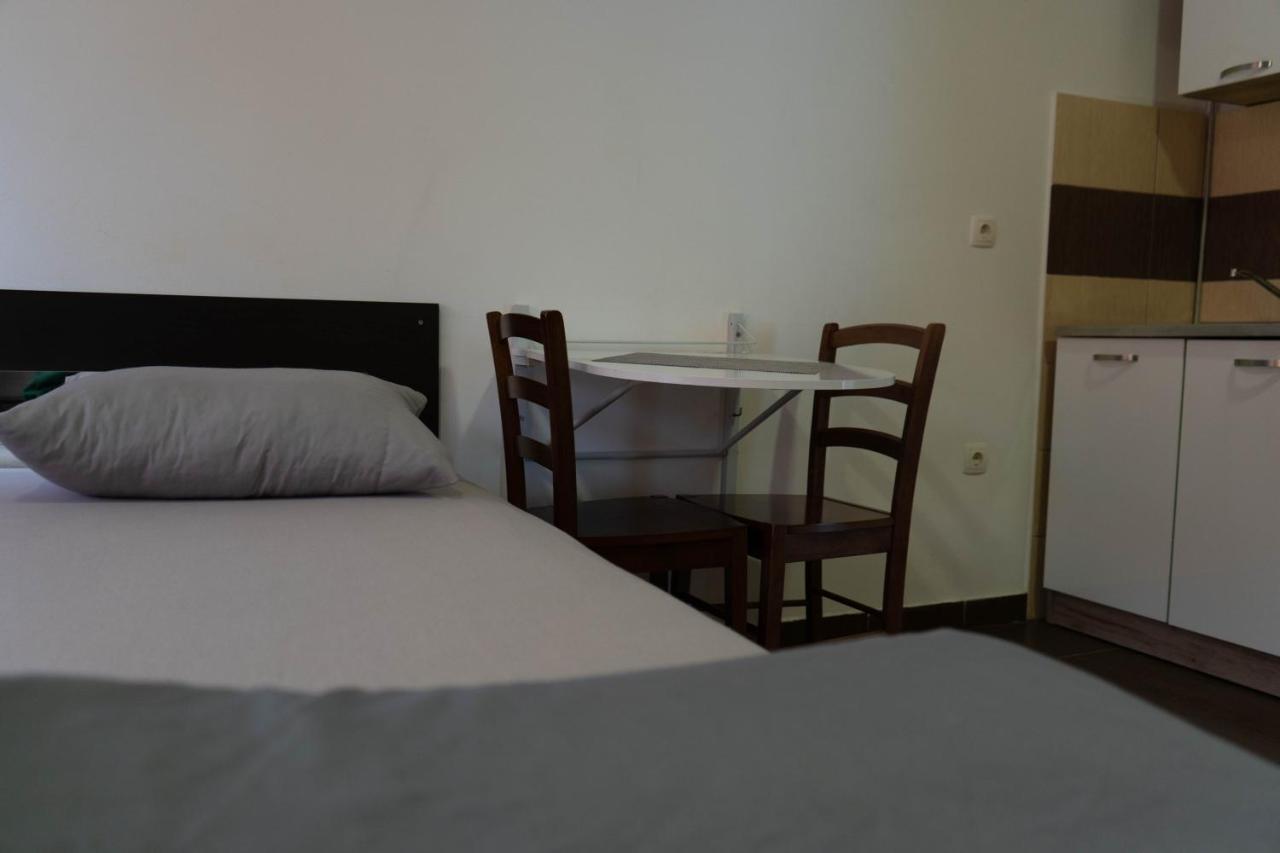 Apartment Eurho Osijek Bagian luar foto